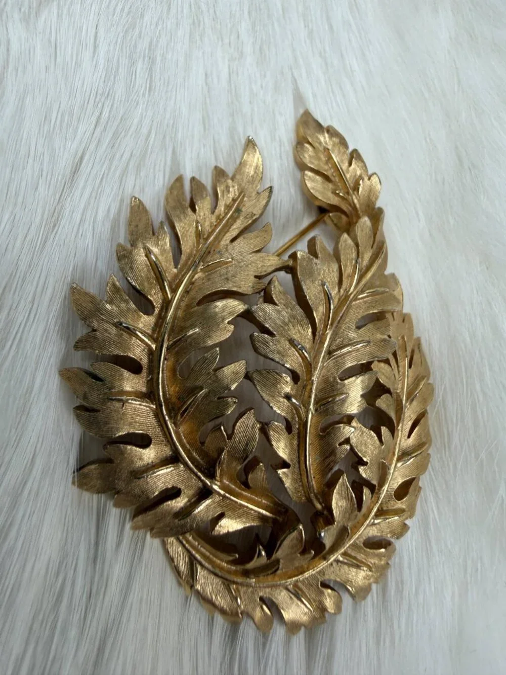 Vintage Crown Trifari Brushed Gold-Tone Leaf Brooch 2.25